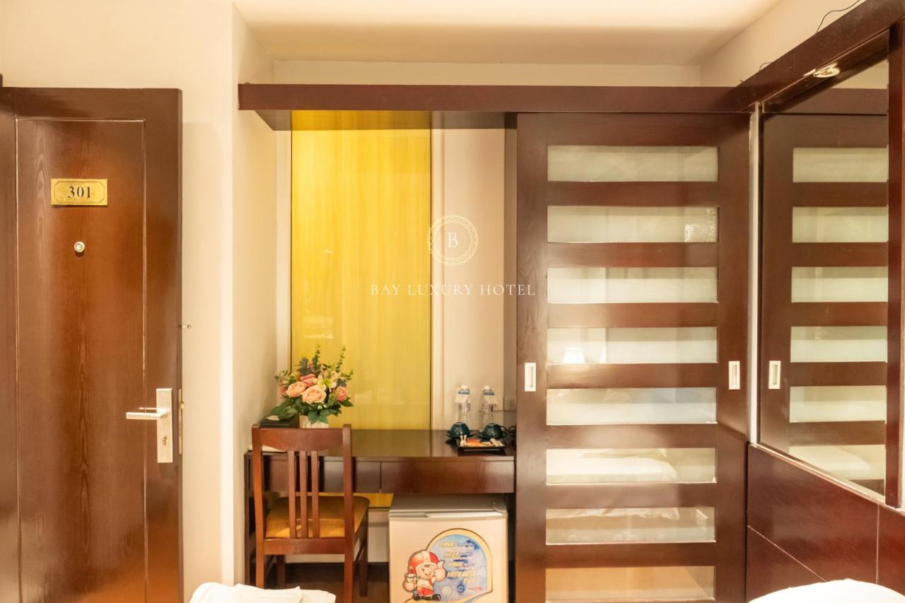 Bay Luxury Hotel & Spa - No 9 Nguyen Truong To, Ha Noi Hanoi Esterno foto