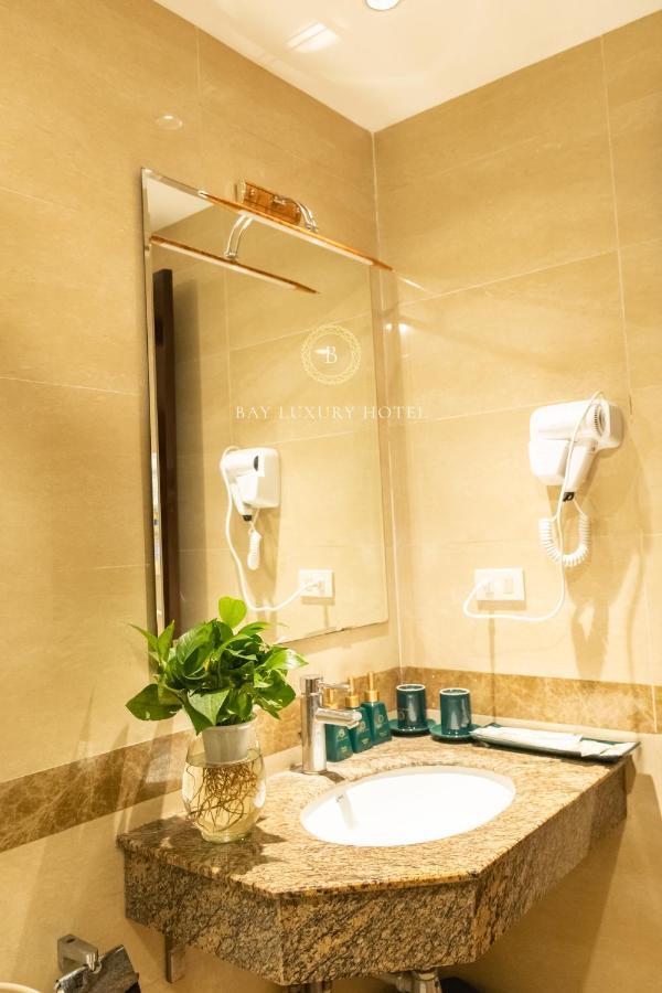 Bay Luxury Hotel & Spa - No 9 Nguyen Truong To, Ha Noi Hanoi Esterno foto